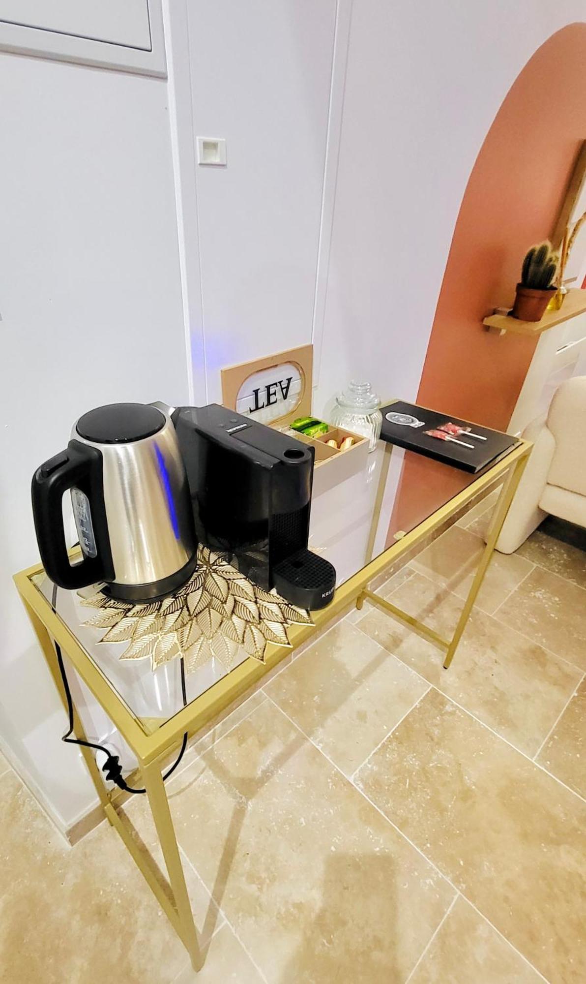 - La Suite Delos - Jacuzzi 2 Places - Centre Ville A Pied - Lit Queen Size - Parking Privee - Wifi - City Center Within Walking Distance - Κεμπέρ Εξωτερικό φωτογραφία